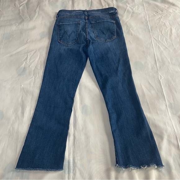 MOTHER- The Insider Crop Step Fray Jeans in Not Rough Enough Dark Wash Size 26 - Picture 5 of 9
